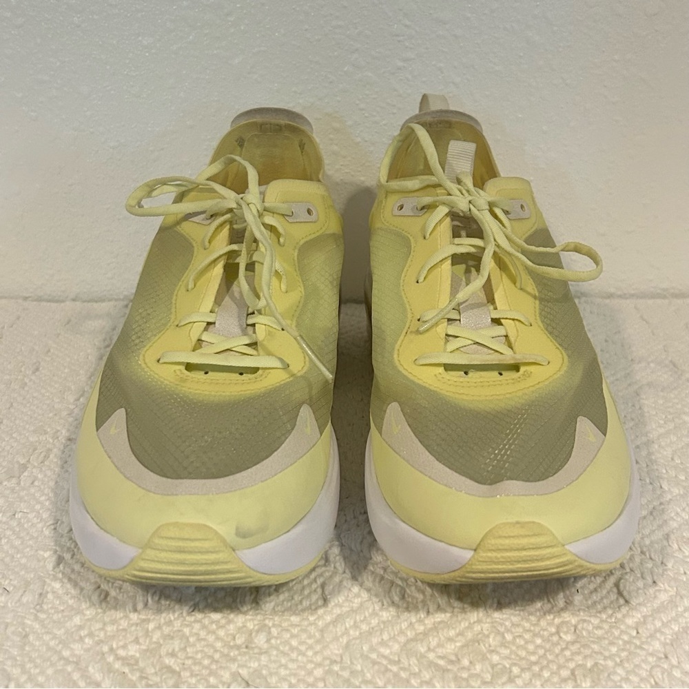 Nike Air Max Dia LX Luminous Yellow Sneakers Size 10.5 - Picture 2 of 6